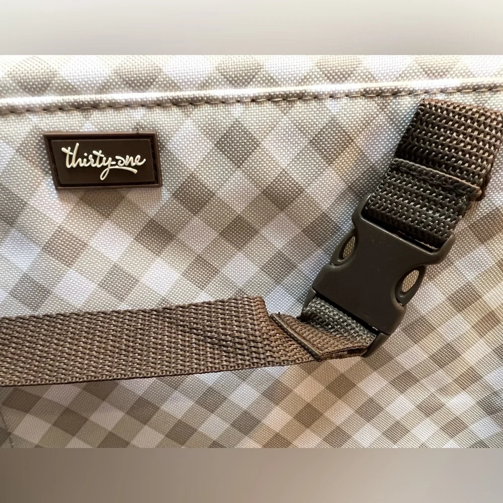 Thirty-One NWT Pack n’ Pull Caddy - Brown and White Gingham